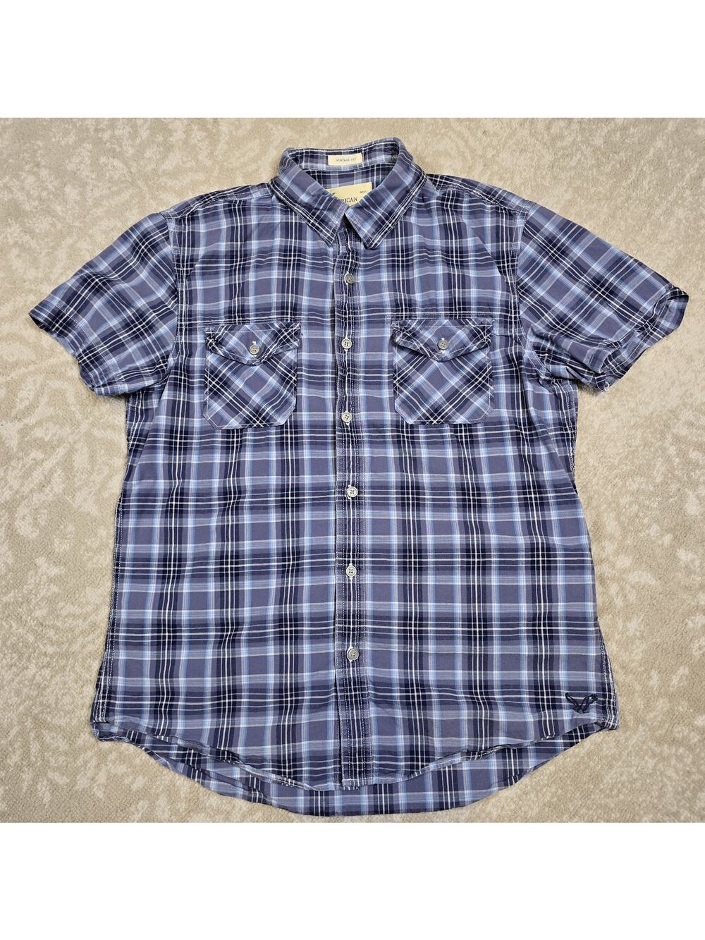 American Eagle Outfitters Men's Medium Vintage Fit Short Sleeve Button-up shirt